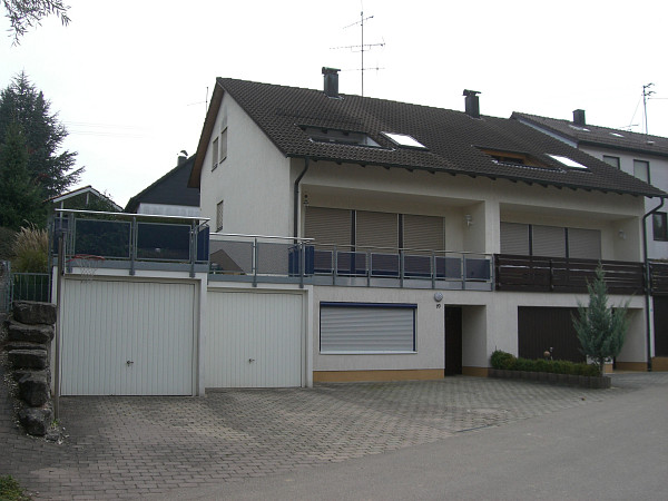 Linke Doppelhaushälfte in Untergröningen