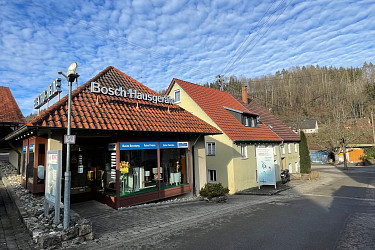 Laden-Büro-Lager-Werkstatt und ehemaliges Wohnhaus